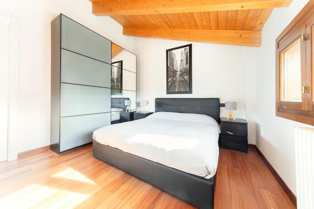 Appartamento Unico A Bologna Con 3 Camere E Parcheggio Gratuito Exterior foto